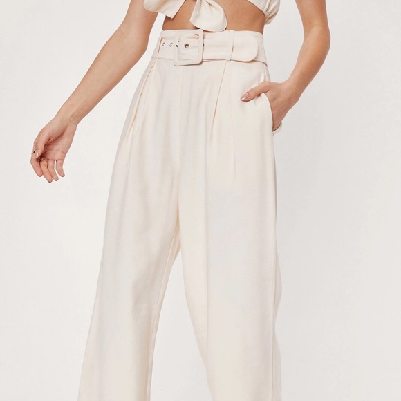SOLD- WIDE LEG HIGH WAISTED DRESS PANT - NASTY GAL - Picture 2 of 3